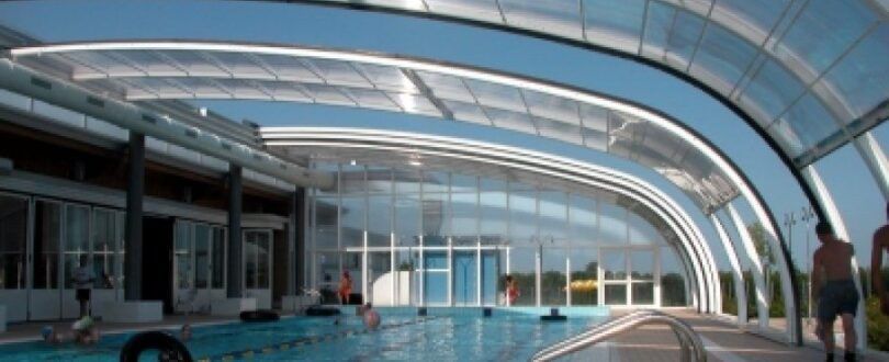 Canopies for small swimming pools
