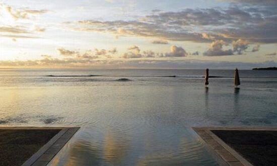 the most beautiful infinity pools 17