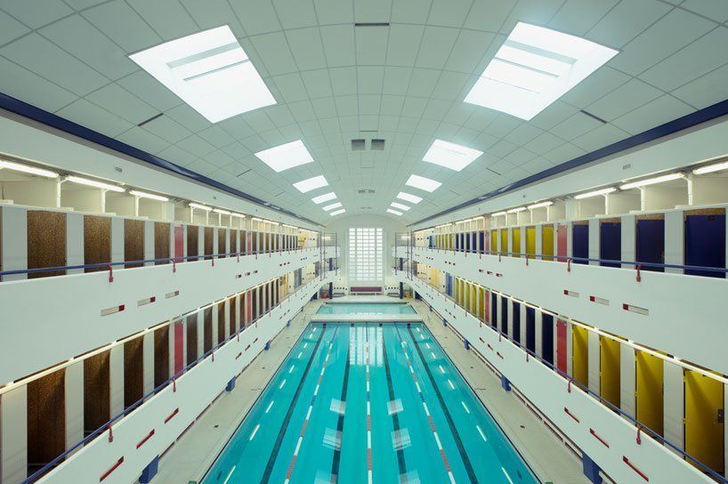 The architecture of the empty pool