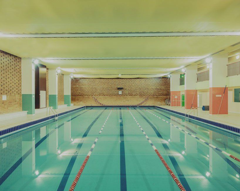 The architecture of the empty pool