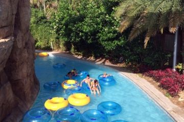 Orlando Aquatica pool